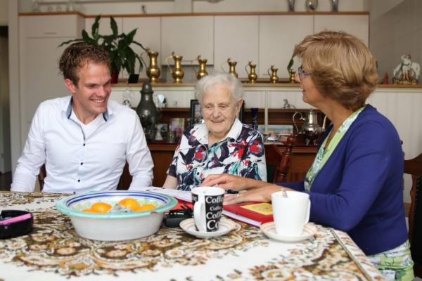 Senioren verhuizen: Peter de Jong en Nynke Schootstra 